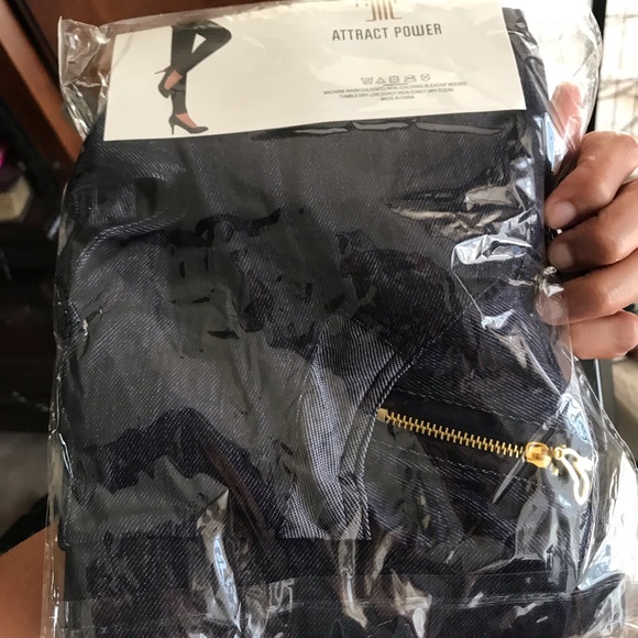 Attract Power Jeggings With ZIP Pocket - Picture 5 of 5